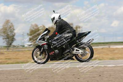 media/Apr-26-2024-TrackDaz (Fri) [[c4b677d280]]/B Group/120pm (Wheelie Bump)/